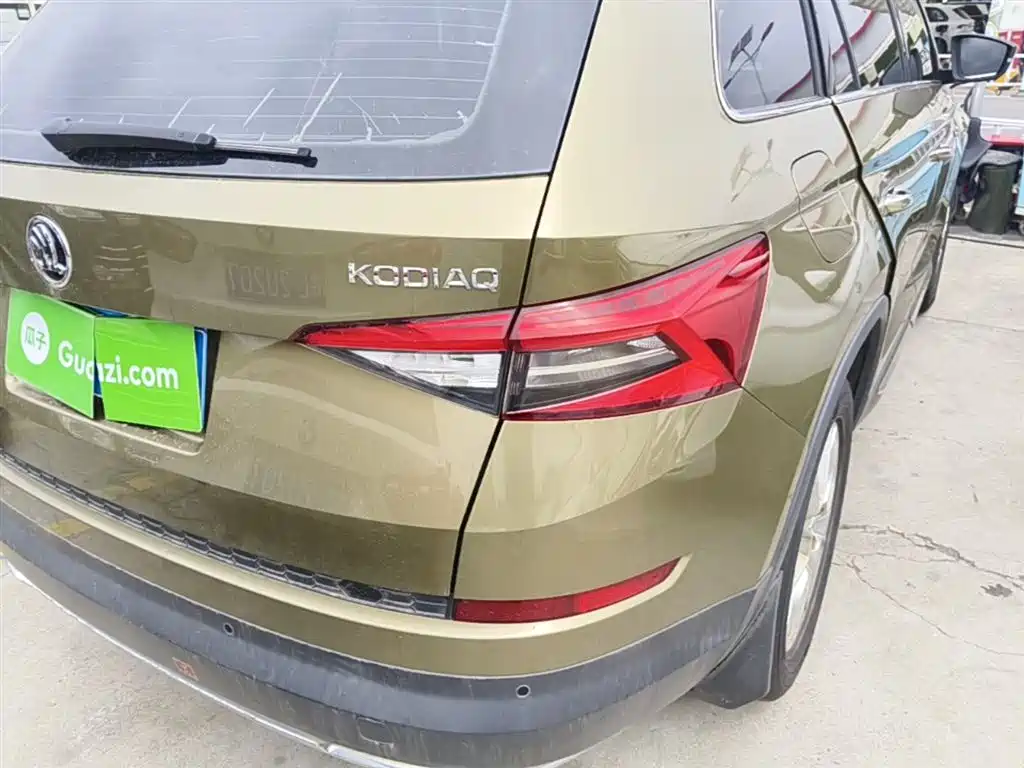 Škoda Kodiaq 2017 TSI330 7-seater 2WD Luxury Edition фото 8