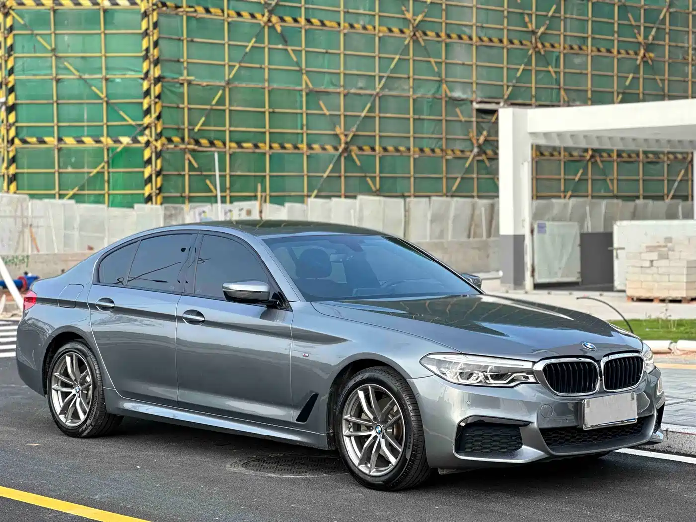 BMW 5 Series (Import) 2020 Model 525i M Sport Package фото 3