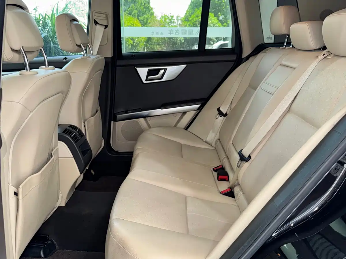 Mercedes-Benz GLK-Class 2013 GLK 300 4MATIC Fashion фото 24