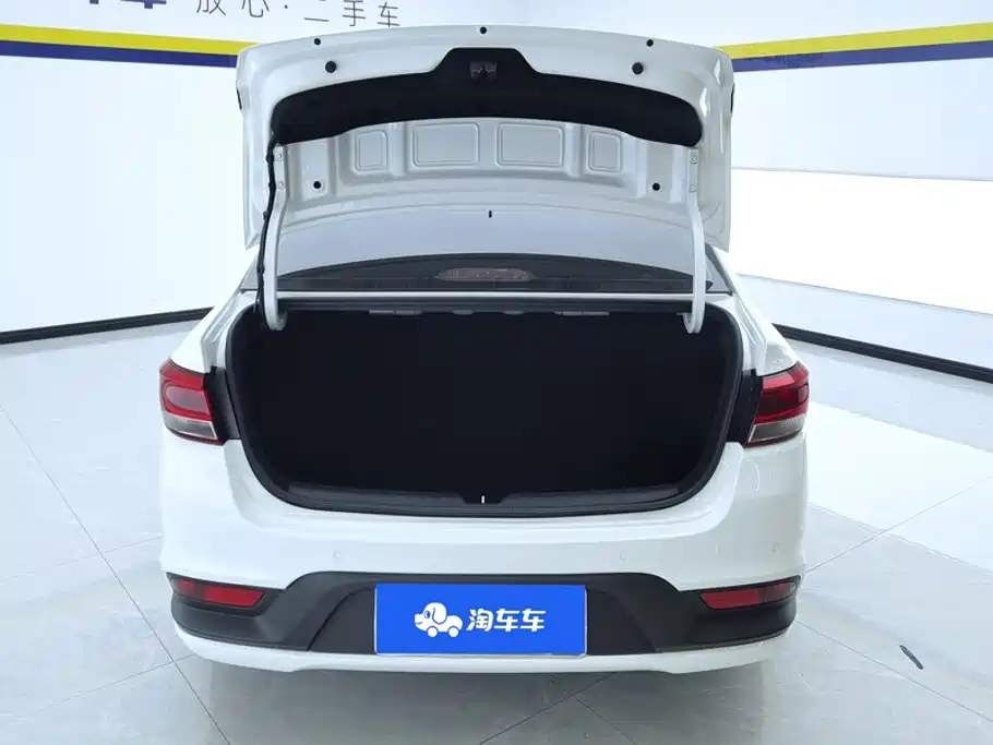 Kia K2 2018 2017 Sedan 1.4L AT 15th Anniversary Special Edition GLS