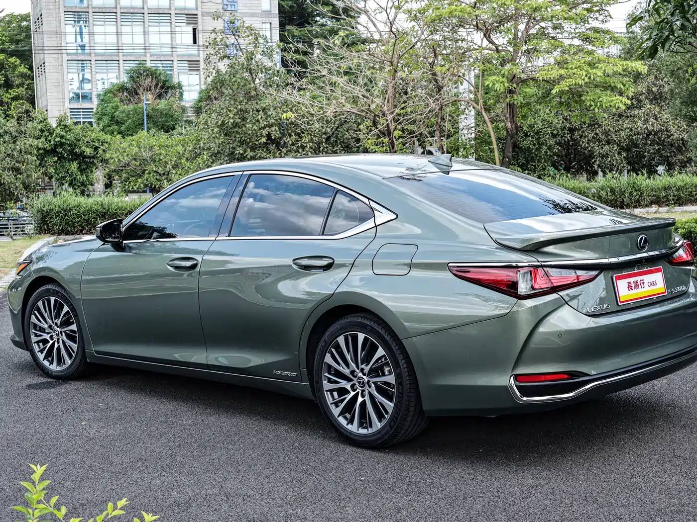 Lexus ES 2018 300h Premium Edition China V фото 6