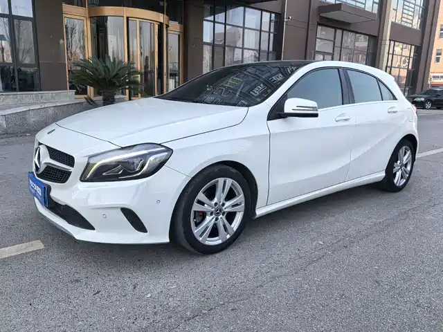 MERCEDES-BENZ A CLASS