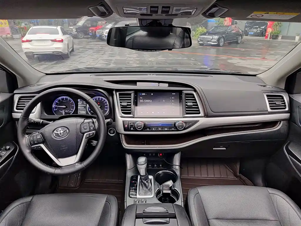 Toyota Highlander 2018 2.0T 4WD Luxury 7-seater China VI фото 6