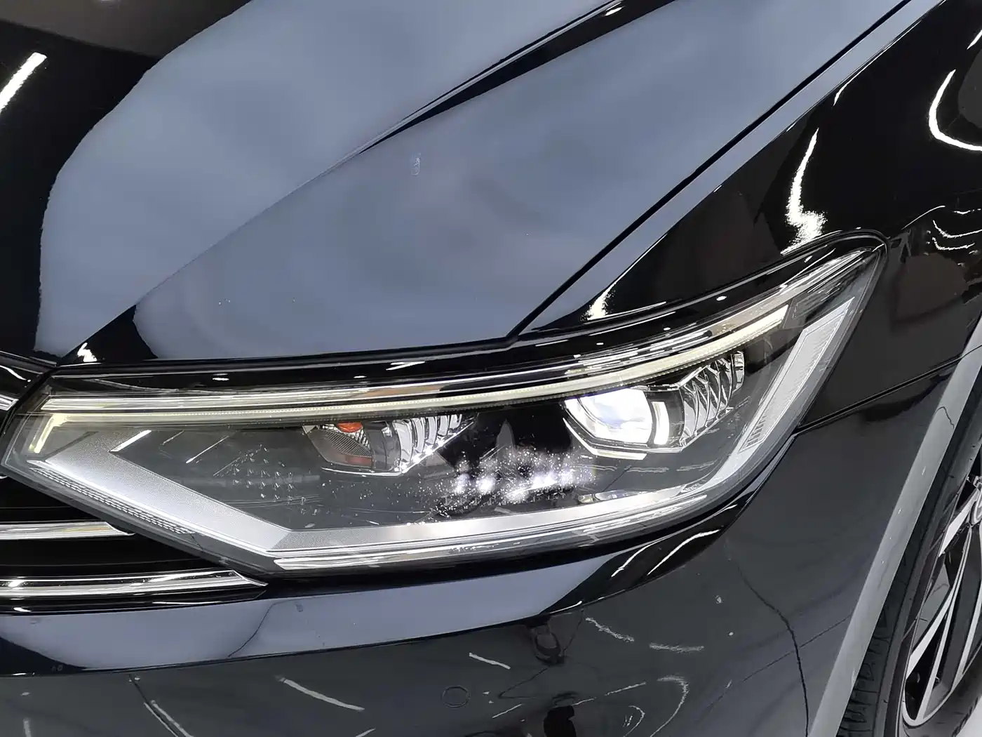 Volkswagen Magotan 2020 330TSI DSG Leading фото 22