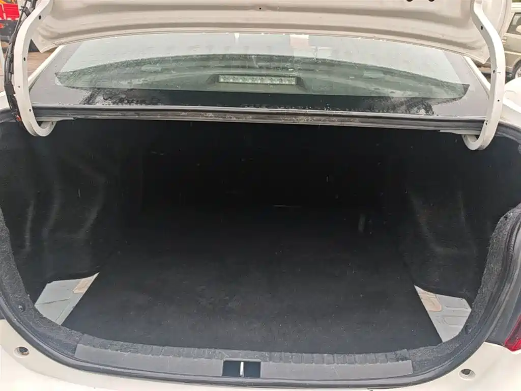 Toyota Vios 2022 1.5L 20th Anniversary Edition фото 19