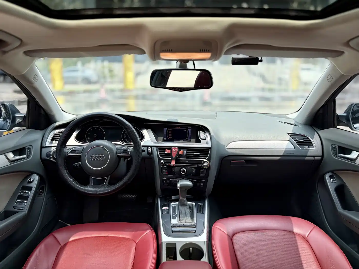 Audi A4L 2013 35 TFSI Automatic Standard фото 6