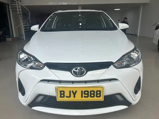 TOYOTA YARIS L TO ENJOY