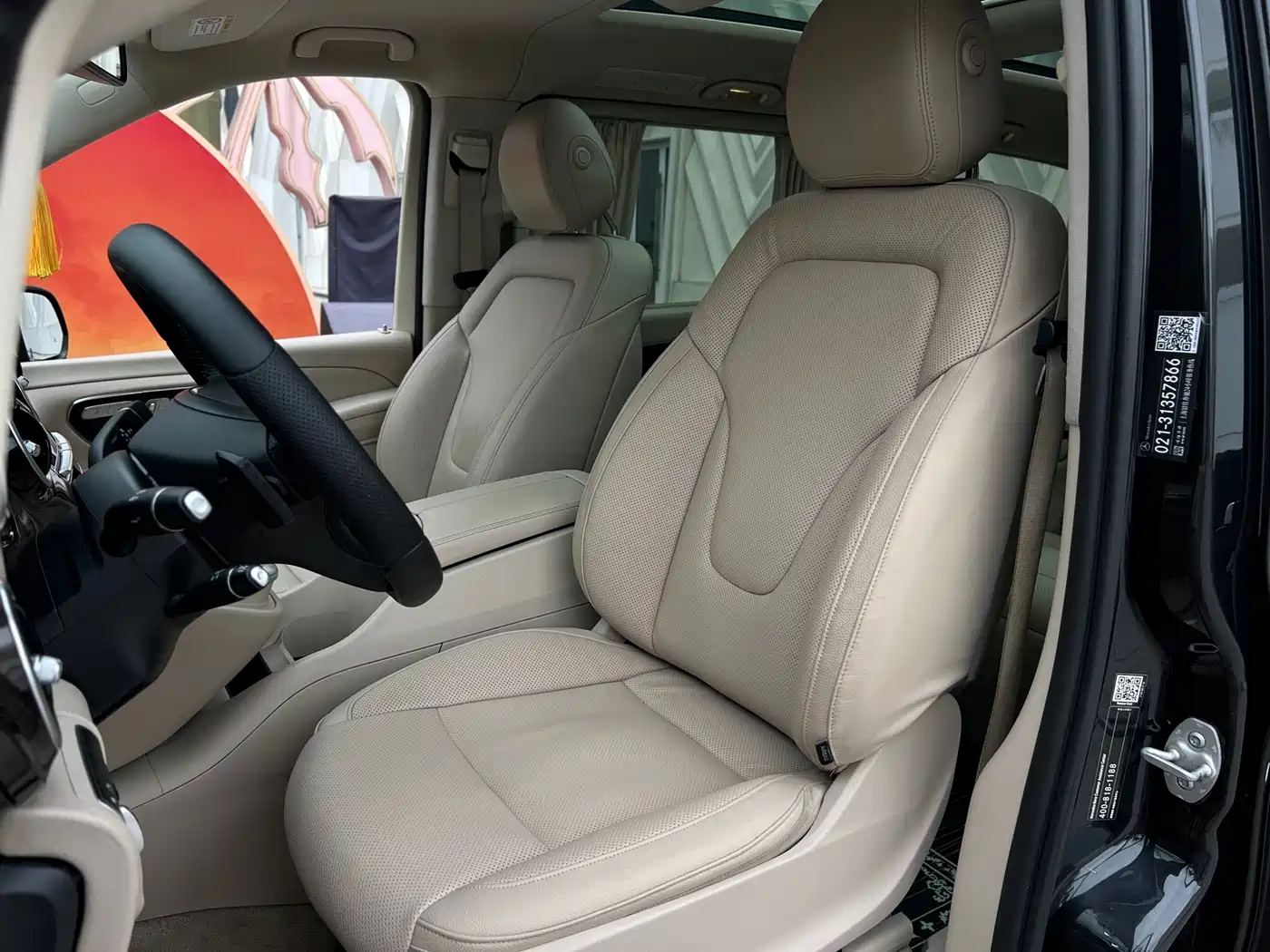 Mercedes-Benz V-Class 2017 Model V 260 L Premium Extended Edition фото 26