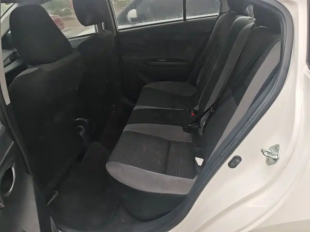 Toyota Vios 2022 1.5L 20th Anniversary Edition фото 17