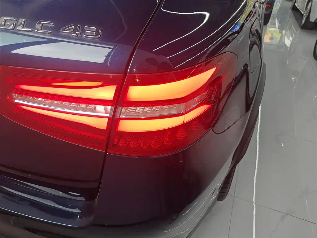 Mercedes-Benz GLC AMG 2017 AMG GLC 43 4MATIC фото 24