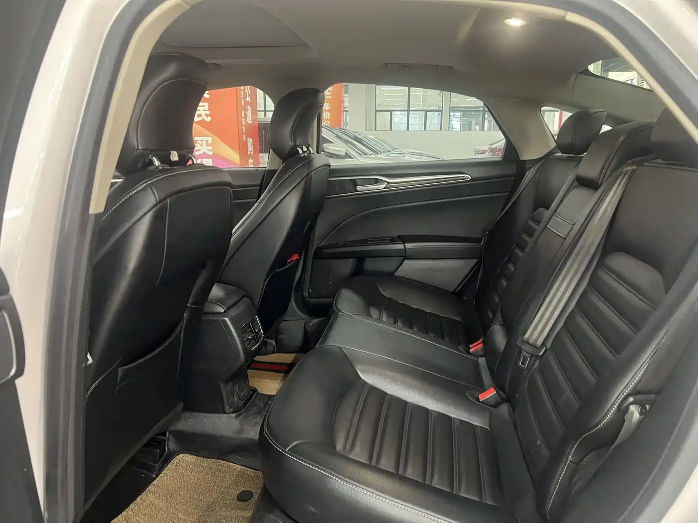 FORD MONDEO