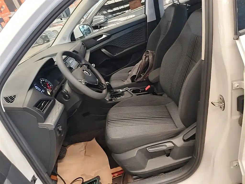 Volkswagen Tharu 2020 280TSI 2WD Trend Edition China VI фото 15