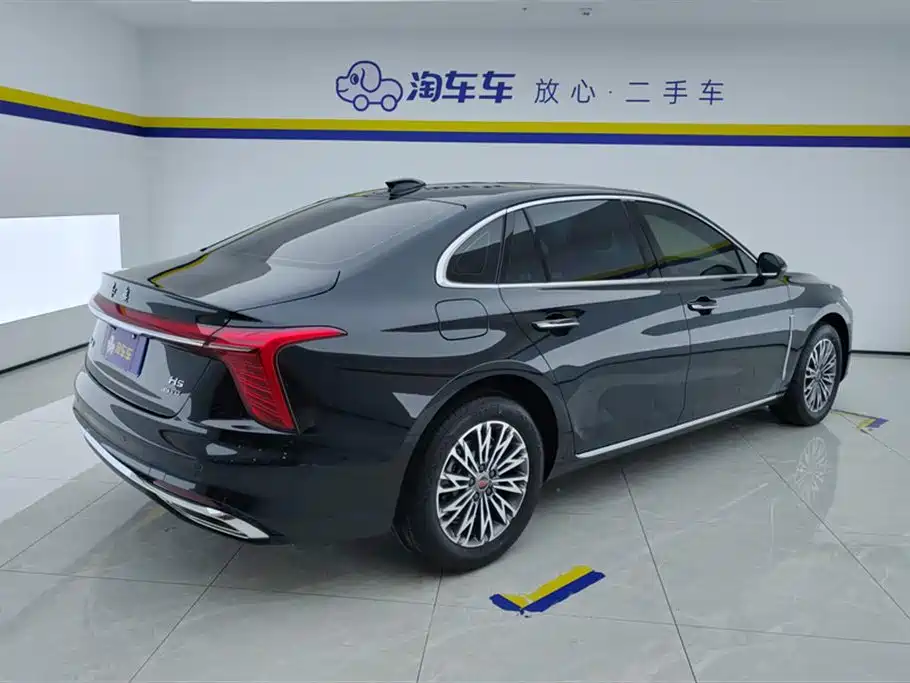 Hongqi H5 2025 1.5T DCT Flag Rhythm 500,000 Units Memorial Edition фото 3