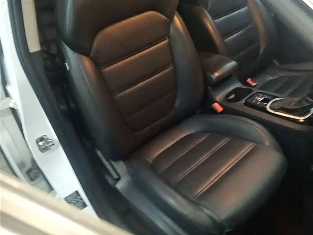 MG Roewe RX5 2016 2015 1.5TGI TST Luxury Edition