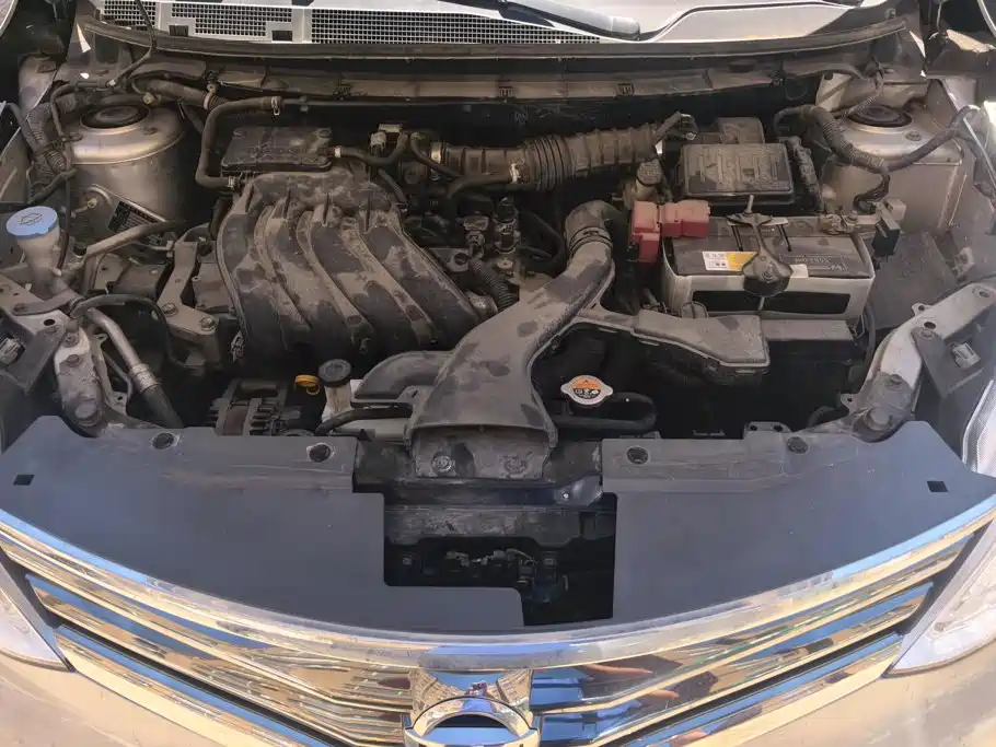 Nissan Livina 2013 2013 1.6XL Manual Luxury