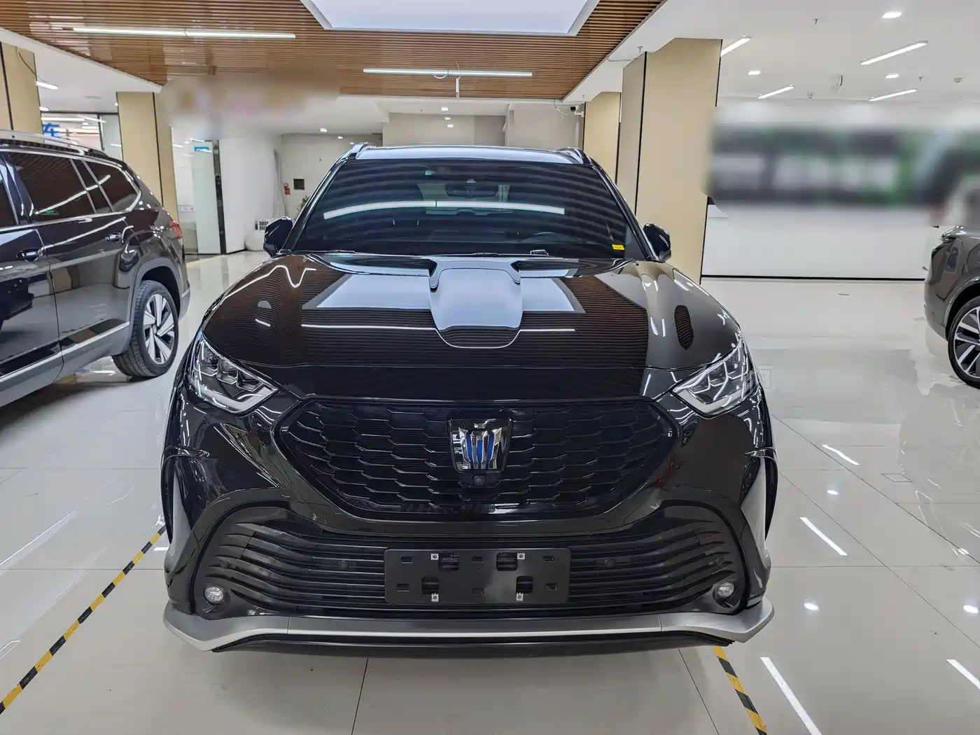Toyota Crown Kluger 2021 2.5L HEV 4WD Premium фото 2