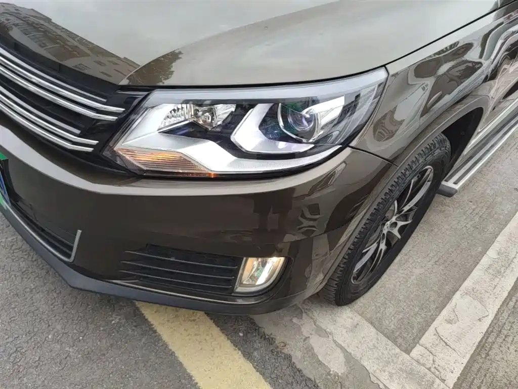 Volkswagen Tiguan 2015 1.8TSI Automatic 2WD Highline фото 24