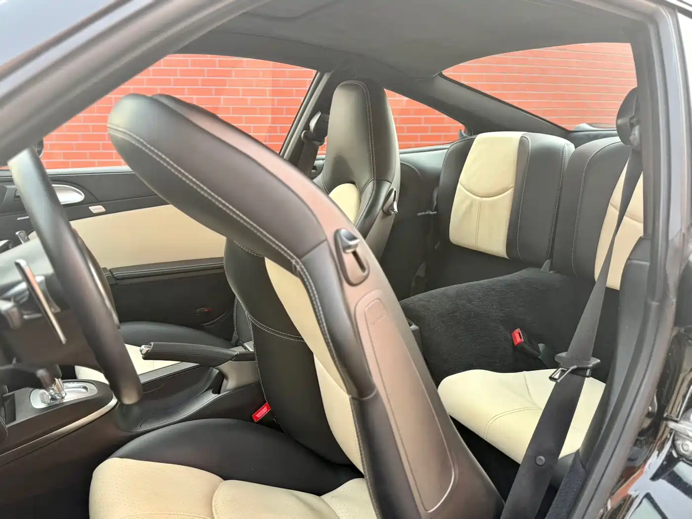 Porsche 911 2010 Turbo S 3.8T фото 12