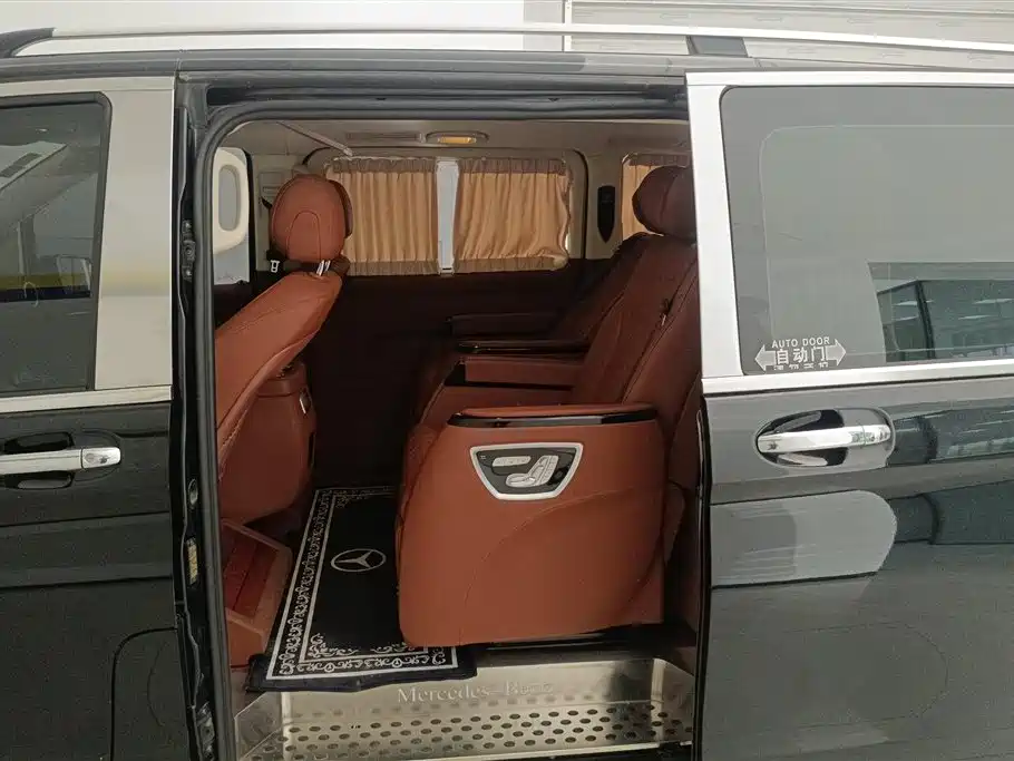 Mercedes-Benz Vito 2018 2.0T Business China V фото 11