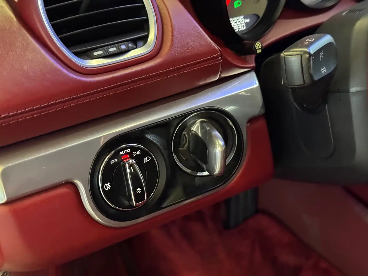 Porsche 718 2018 Boxster 2.0T фото 10