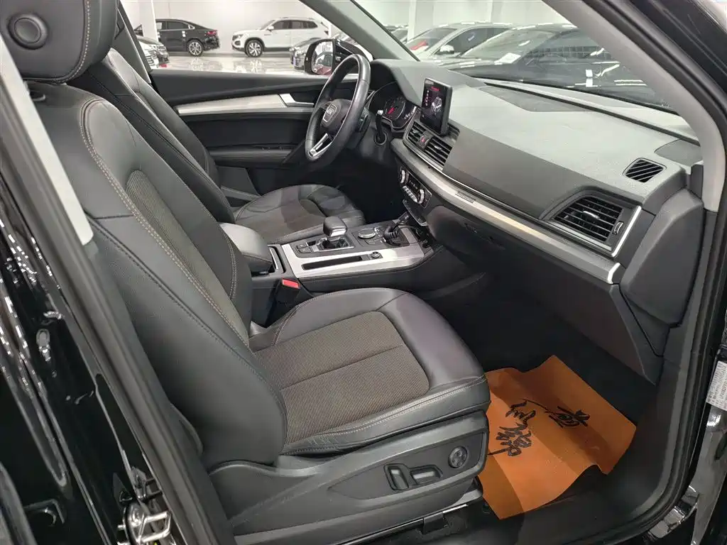 Audi Q5L 2020 Facelift 40 TFSI Honor Progressive фото 8