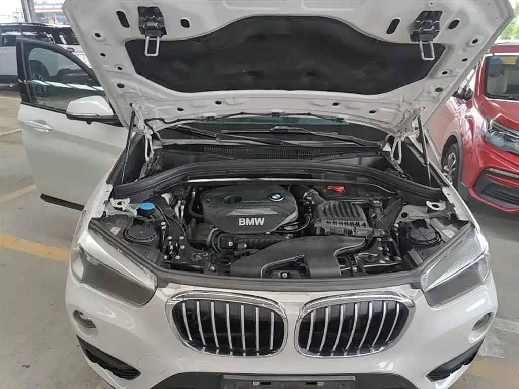 BMW X1 2016 sDrive18Li Fashion Model фото 20
