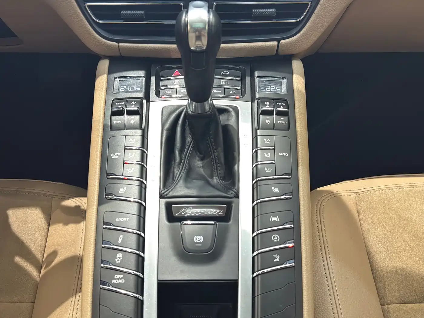 Porsche Macan 2018 Macan 2.0T фото 16