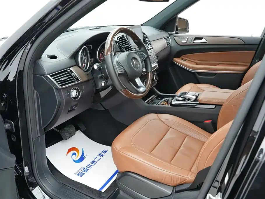 Mercedes-Benz GLS 2017 GLS 500 4MATIC фото 6