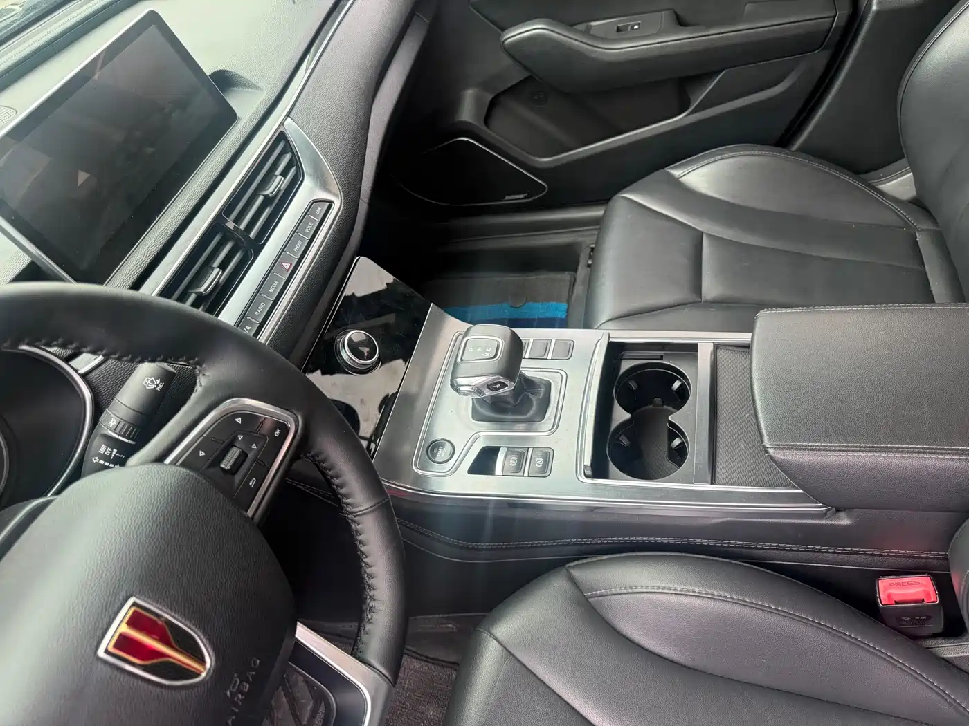 Hongqi H5 2020 1.8T Automatic Smart Connection Qi Enjoy Edition фото 5