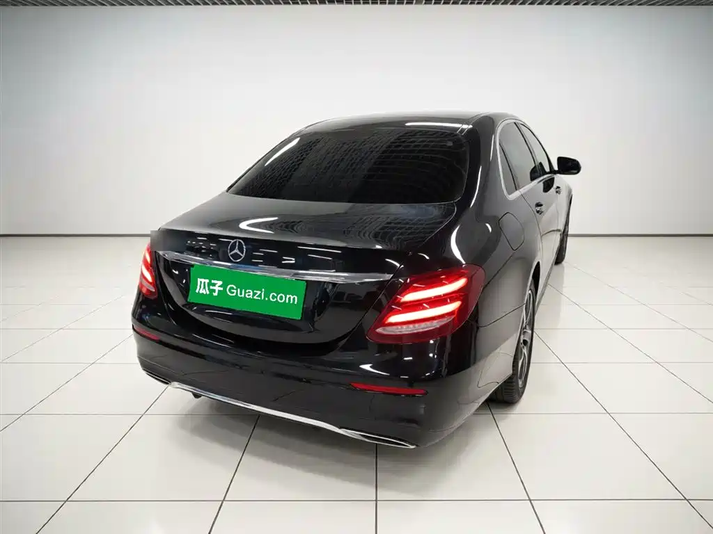 Mercedes-Benz E-Class 2019 E 300 L Sport Fashion фото 4