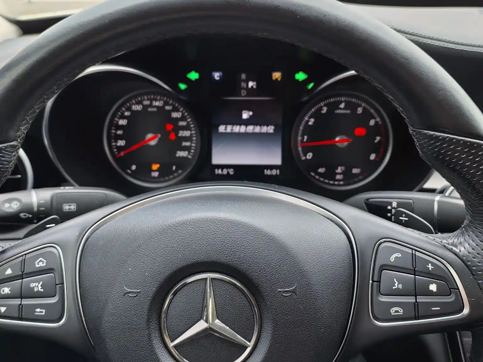 Фото 19 - Mercedes-Benz C-Class