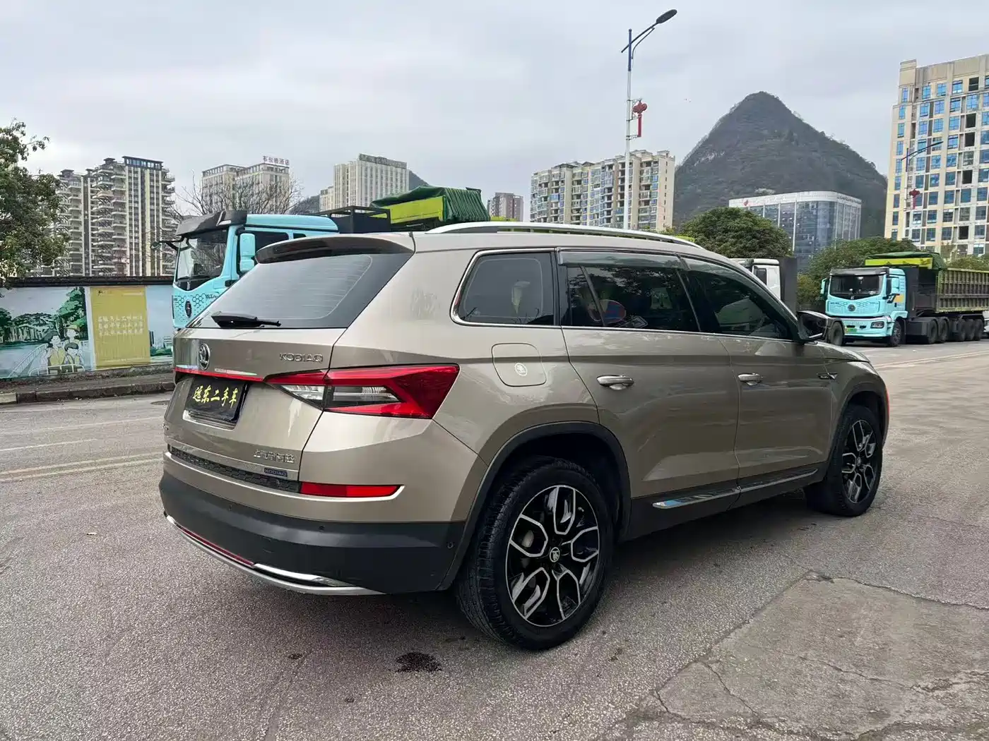 Škoda Kodiaq 2019 Edition TSI330 5-Seater 2WD Luxury Premium Version China V фото 6
