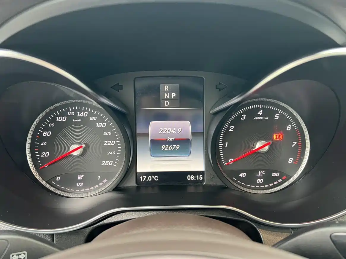 Mercedes-Benz GLC 2019 GLC 260 4MATIC Dynamic фото 4
