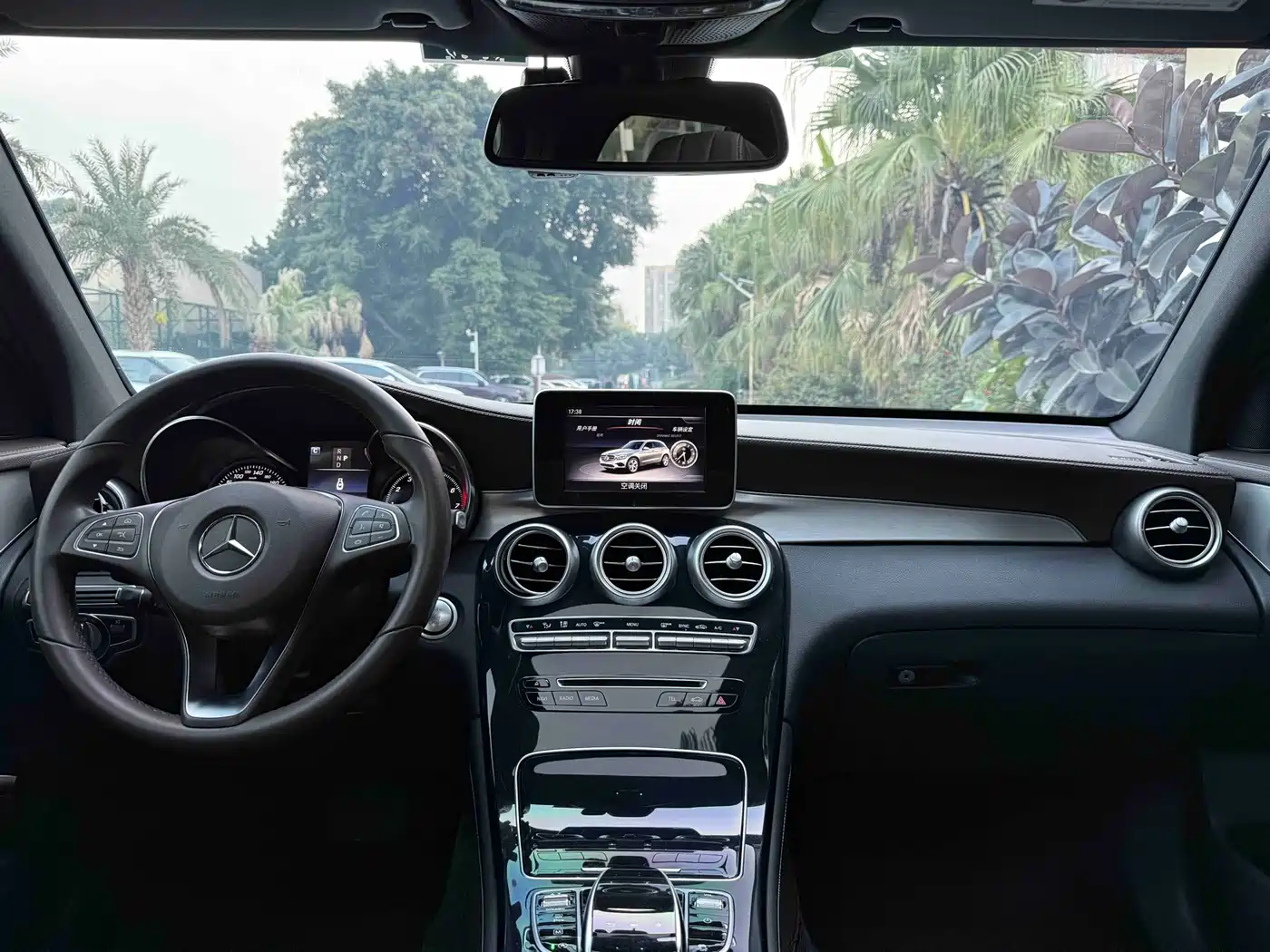 Mercedes-Benz GLC 2019 Model GLC 200 L 4MATIC фото 7