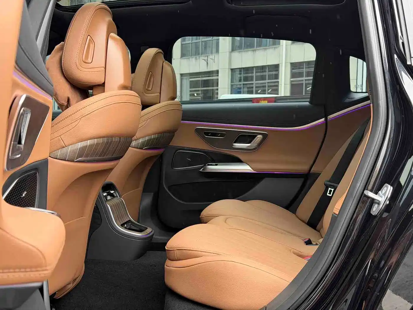 Mercedes-Benz E-Class 2025 E 300 L Fashion фото 7