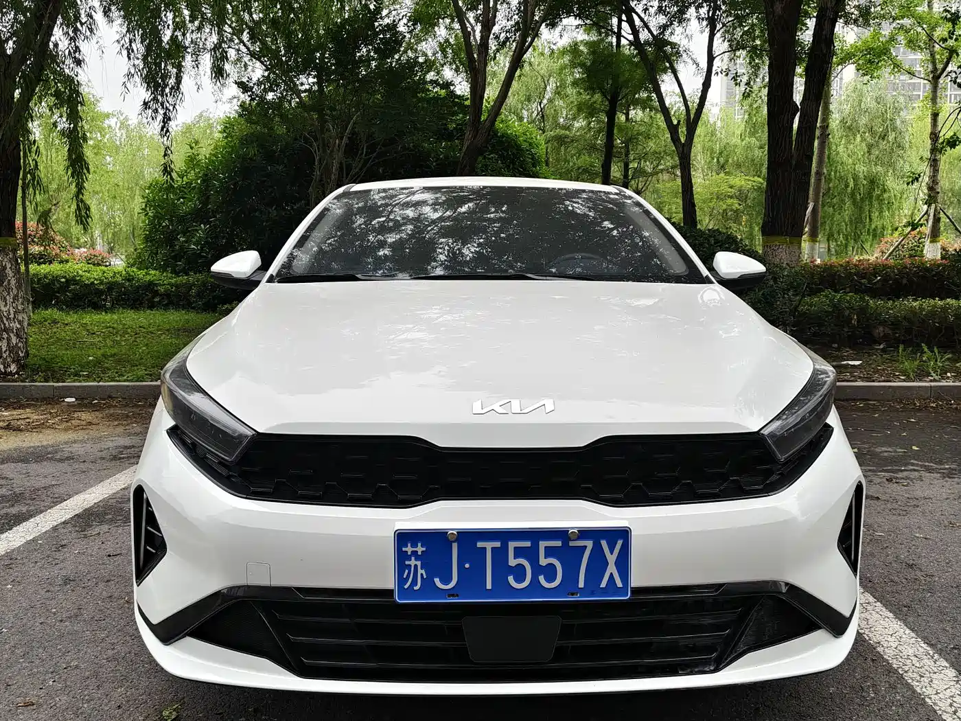 Kia K3 2023 Model 1.5L CVT Luxury Edition фото 2
