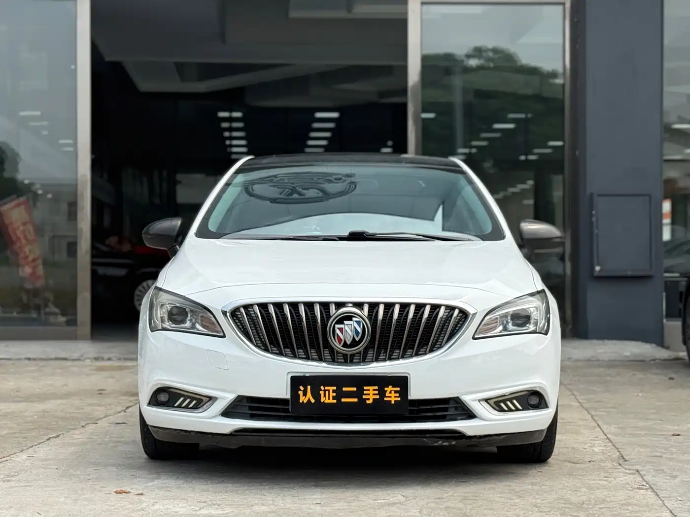 Buick Verano 2017 Sedan 15S Automatic Leading фото 2