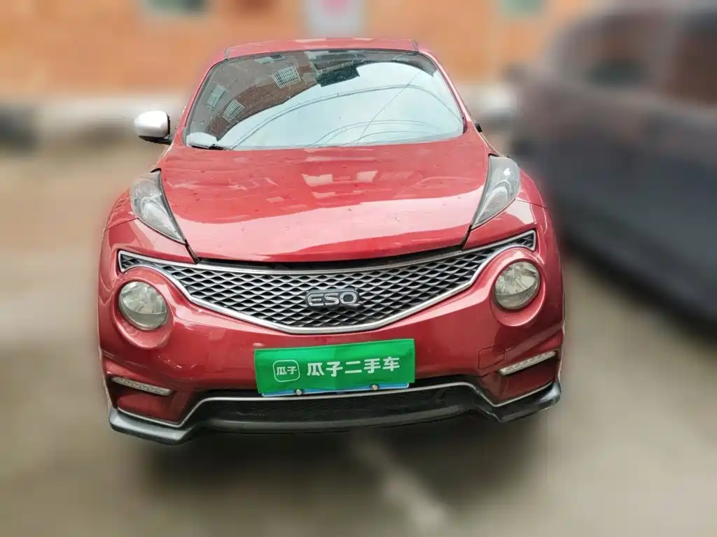 Infiniti ESQ 2015 2014 1.6L Free Edition