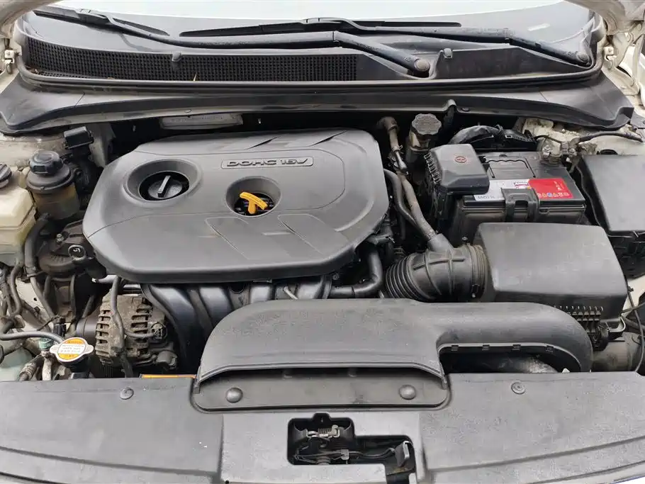 Hyundai Mistra 2014 1.8L Auto Smart GLS фото 10