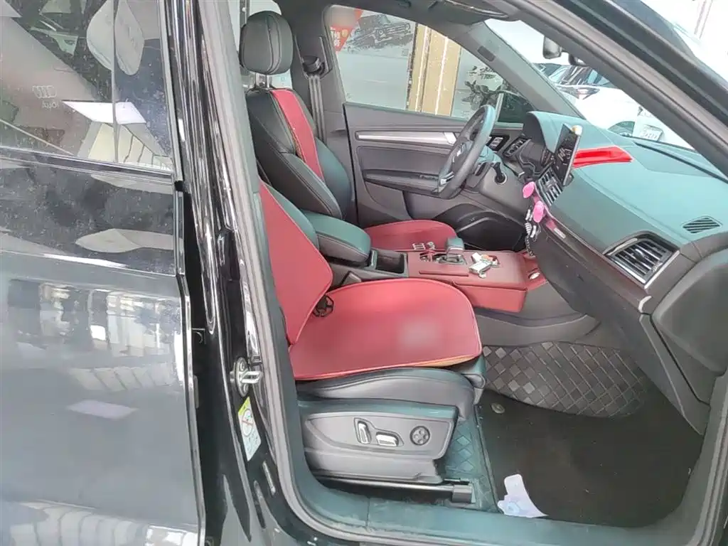 Audi Q5L 2024 Model 45 TFSI Luxury Dynamic фото 25