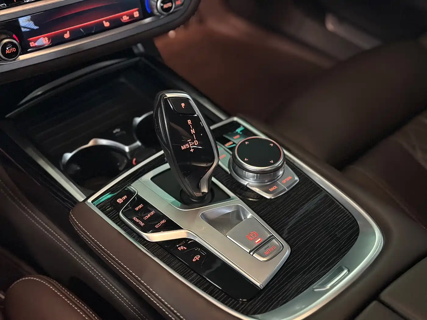 BMW 7 Series 2021 Model 730Li M Sport Package фото 8