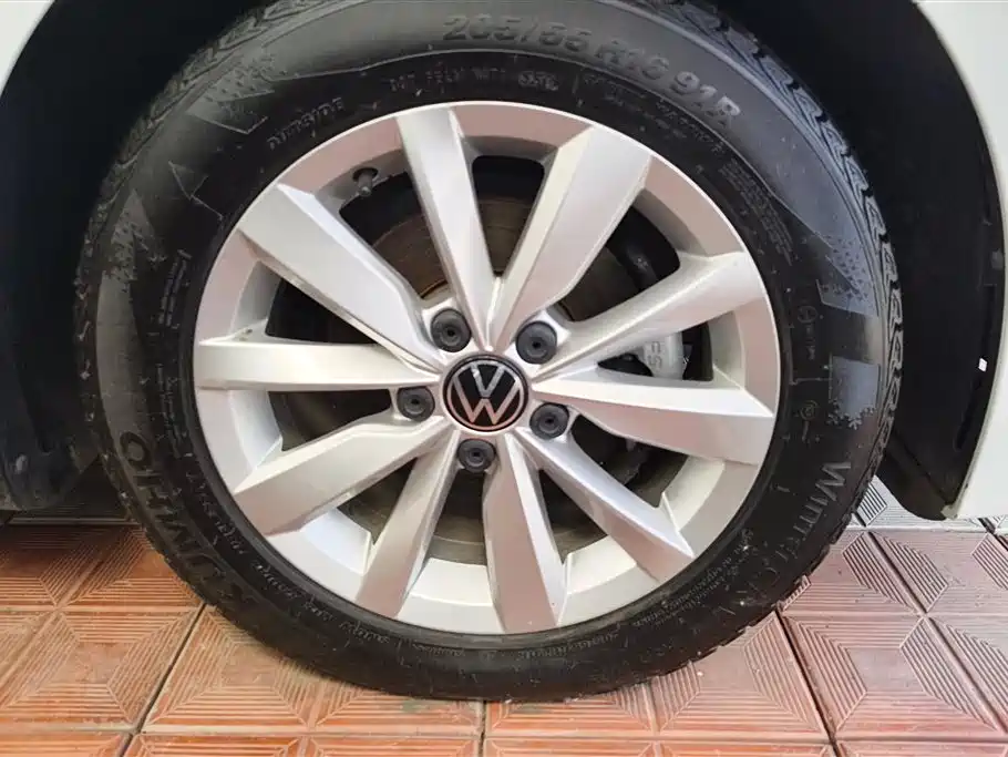 Volkswagen Bora 2019 1.5L Manual Comfort Model фото 6