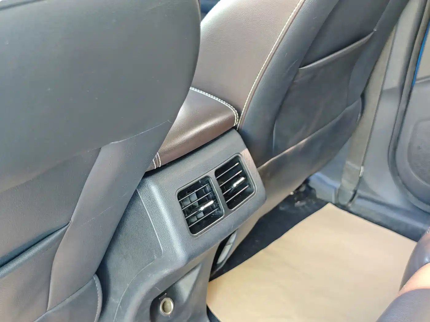 Dongfeng Fengguang Fengguang S560 2019 2018 1.8L CVT Smart Connect 5-seater
