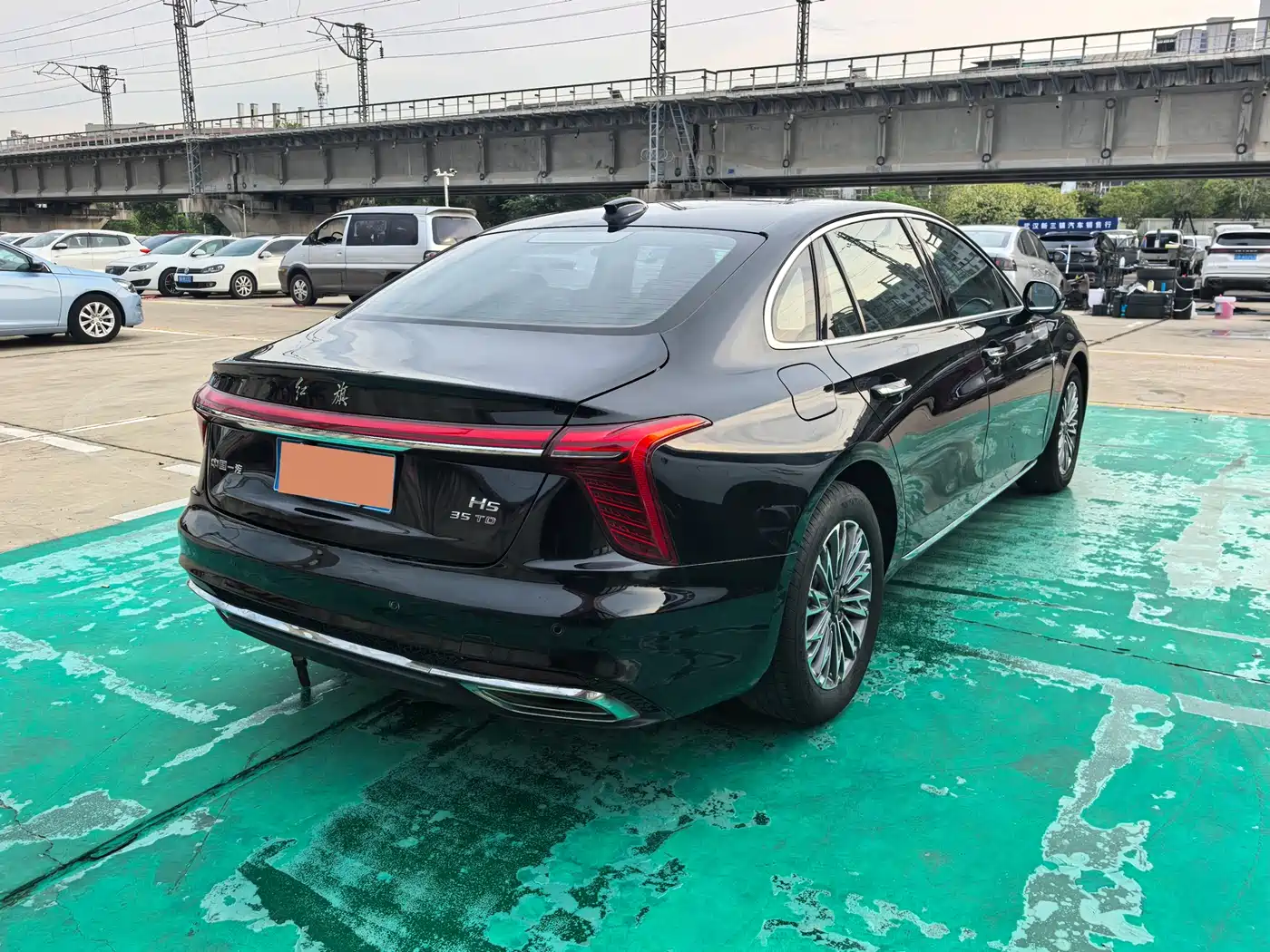 Hongqi H5 2022 Classic Facelift 1.5T DCT Flag Rhythm Edition фото 11