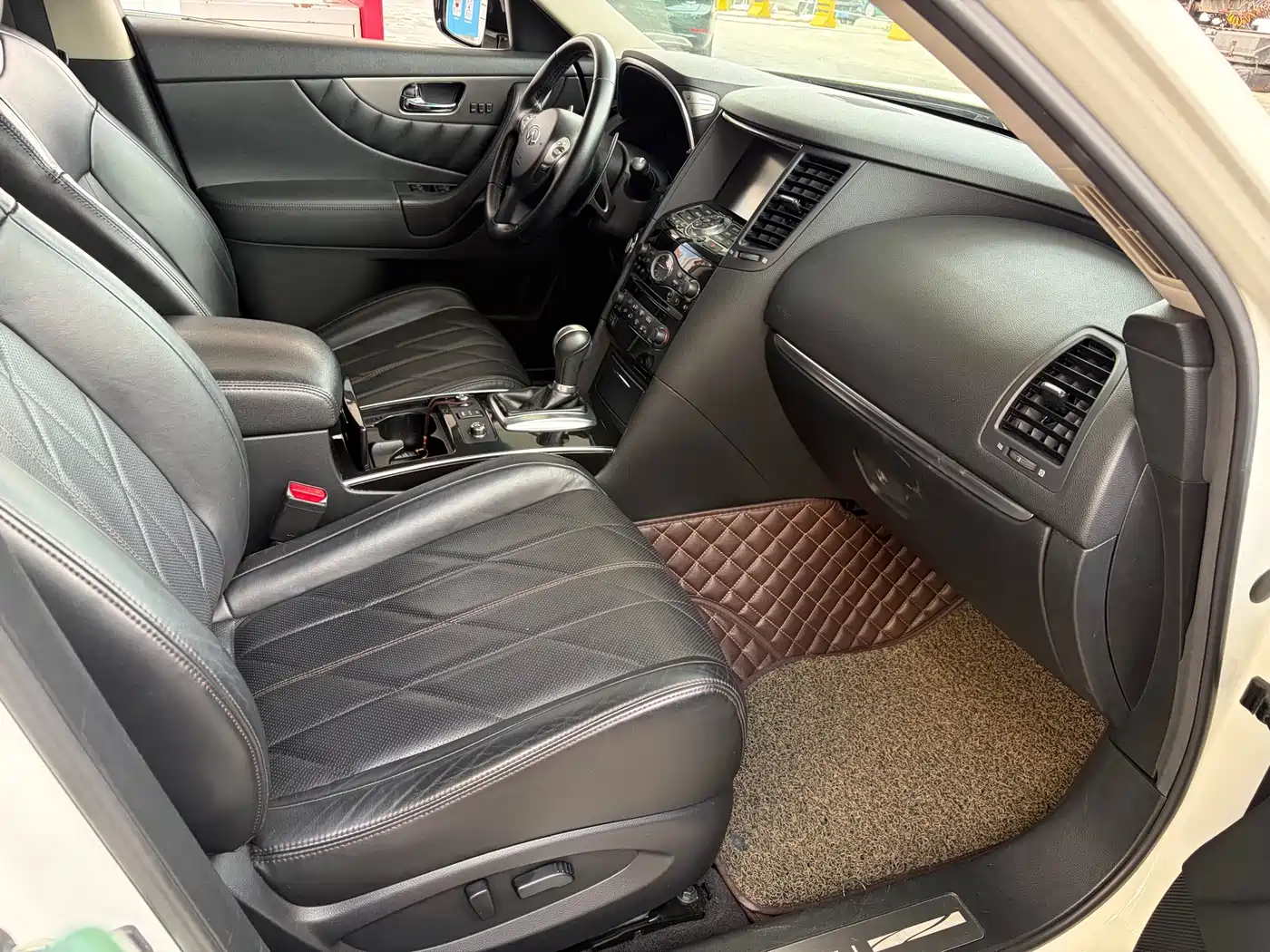 Infiniti QX70 2015 2013 3.7L Standard Edition