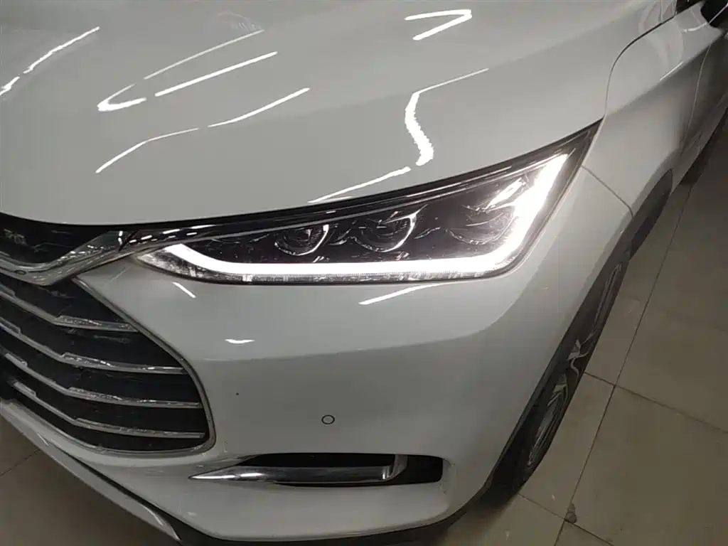 BYD Tang 2018 2.0T Automatic Smart Connection Honor Edition 7-Seater China V фото 24