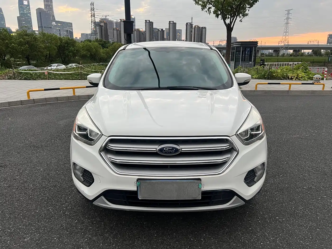 Ford Kuga 2018 2017 EcoBoost 180 FWD Elite