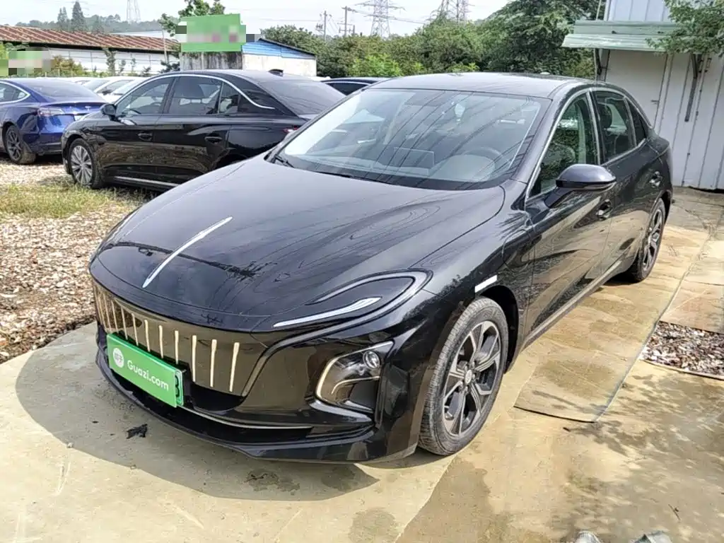 Hongqi E-QM5 2023 Facelift Basic Travel Edition