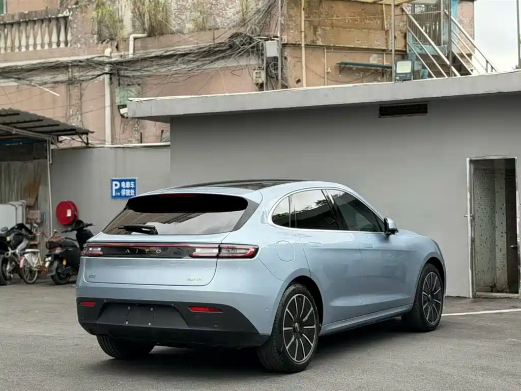 AITO Wenjie AITO M5 2022 Extended Range AWD Flagship фото 4