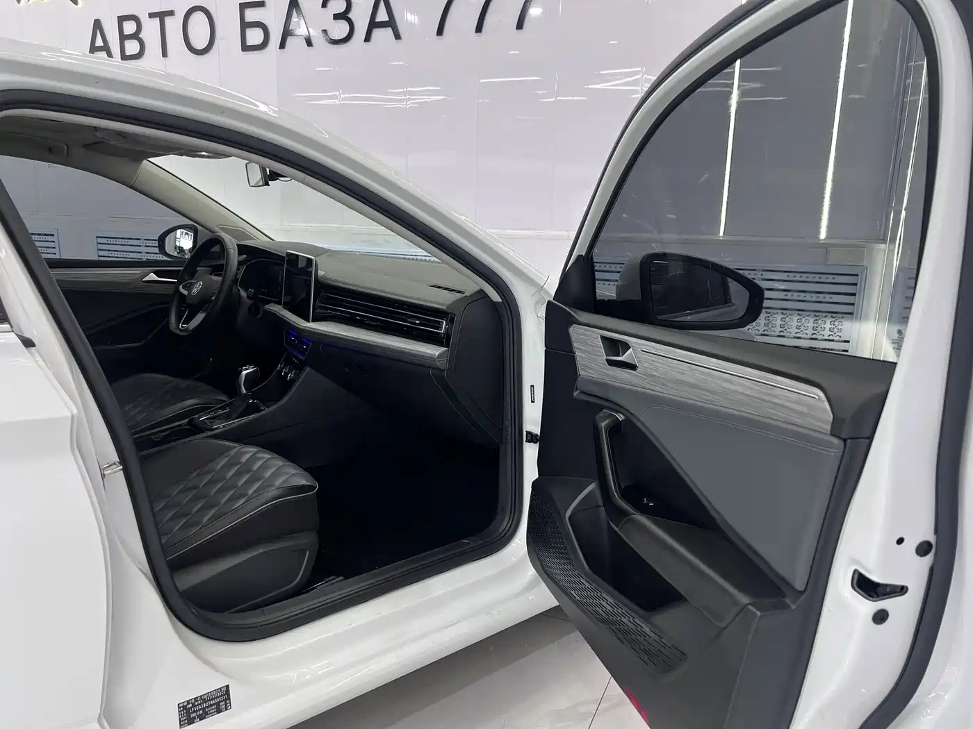 Volkswagen Sagitar, миниатюра 17